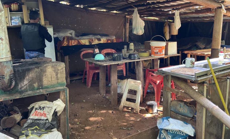 IAT - Operação de fiscalização contra a pesca predatória no Oeste e Noroeste do Paraná terminou com a aplicação de R$ 4 mil em multas e o recolhimento de materiais proibidos