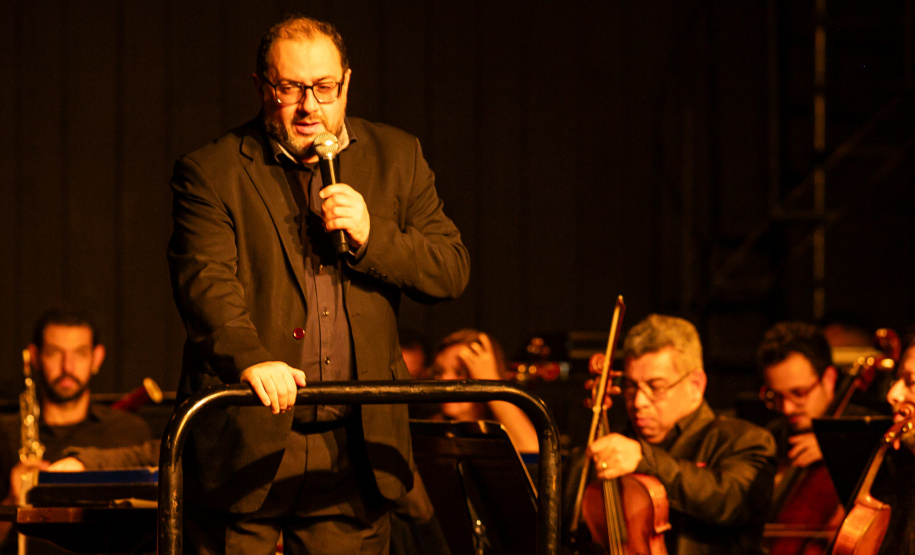 Alexandre Brasolin, violinista da Orquestra Sinfônica do Paraná e maestro convidado nos concertos do projeto Guaíra para Todos
