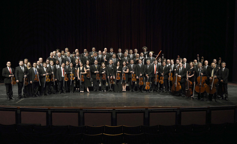 Famílias, movimentos, disposição no palco: confira como funciona uma orquestra sinfônica