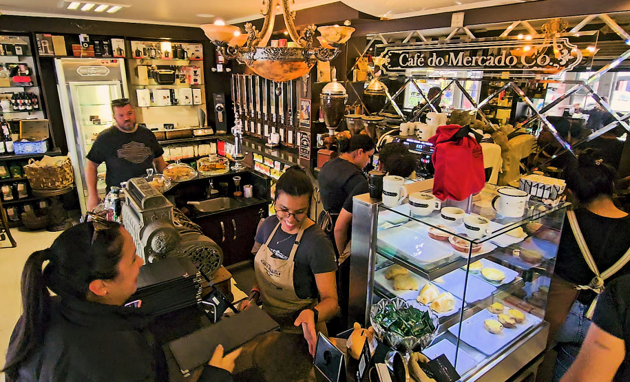 Destaque da TV:  Pé na Rua faz um passeio diferente pelo Mercado Muncipal de Curitiba