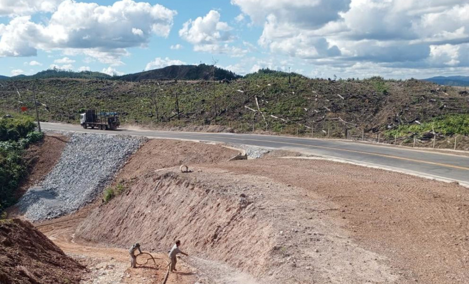 DER - OBRA EMERGENCIAL NA PR-092 - RIO BRANCO DO SUL
