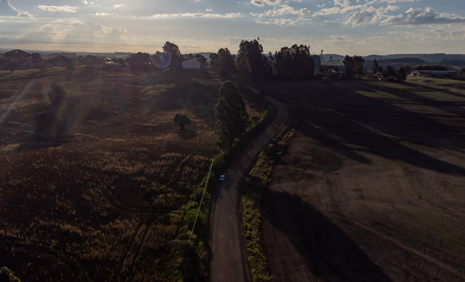 GOVERNADOR - PR-239 entre Mato Rico e Roncador