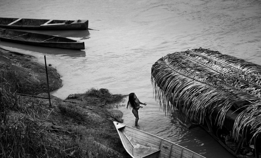 BRDE - mergulho caleidoscópico entre dragas e dragões, da fotógrafa Vilma Slomp nova exposição no Espaço Cultural BRDE