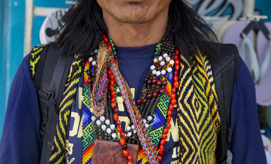 BRDE - mergulho caleidoscópico entre dragas e dragões, da fotógrafa Vilma Slomp nova exposição no Espaço Cultural BRDE