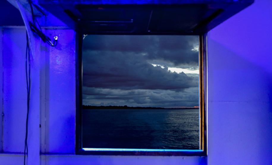 BRDE - mergulho caleidoscópico entre dragas e dragões, da fotógrafa Vilma Slomp nova exposição no Espaço Cultural BRDE