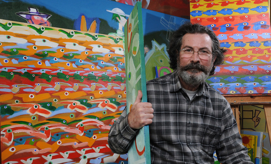 Nova exposição do MAC Paraná celebra os 80 anos do artista  Rogério Dias