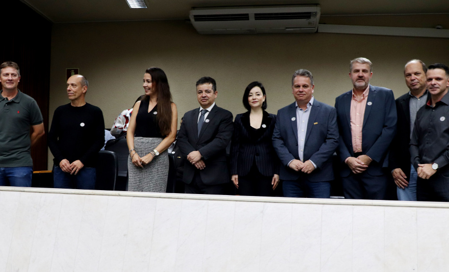 METEOROLOGISTAS DO SIMEPAR RECEBEM MENÇÃO HONROSA NA ASSEMBLEIA LEGISLATIVA DO ESTADO DO PARANÁ