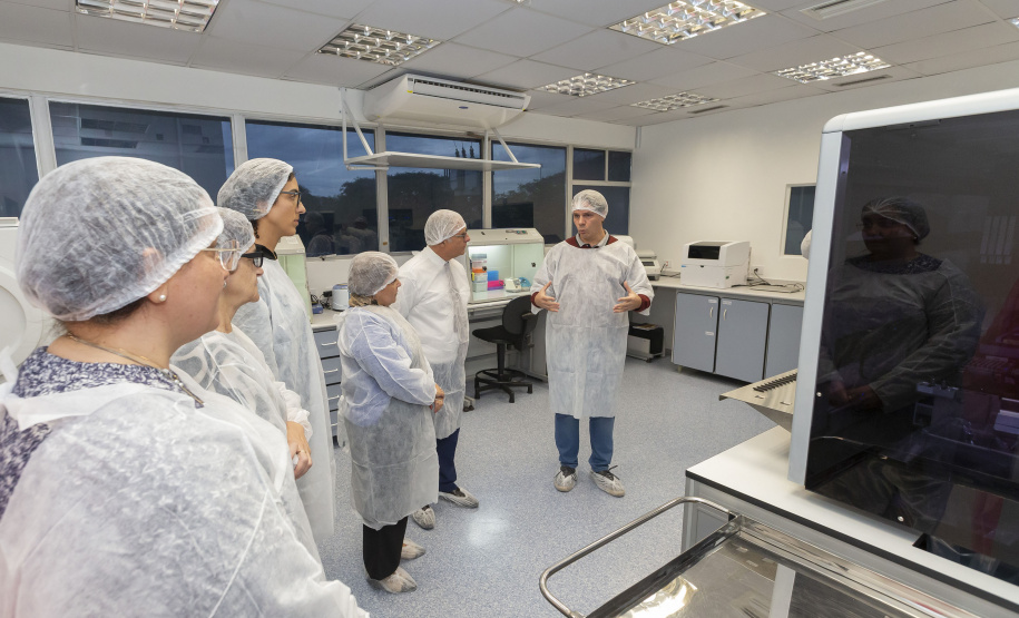 Tecpar e OPAS se reúnem com foco no fornecimento de produtos da saúde para Américas