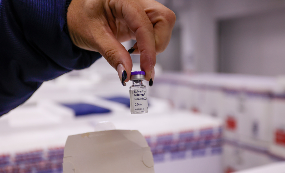 SESA -  Vacina da dengue é ampliada para mais 102 municípios do Paraná e recebe novas doses para distribuição