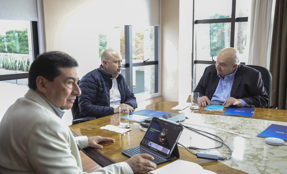 Estado e Sistema Fiep discutem parceria para o projeto de Descarbornização da indústria paranaens