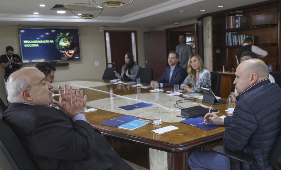 Estado e Sistema Fiep discutem parceria para o projeto de Descarbornização da indústria paranaens