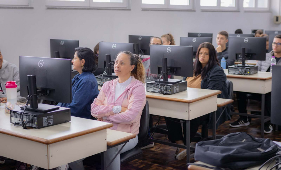 Paraná avança na educação e se torna o 1º estado a regulamentar cursos microcredenciais no Brasil