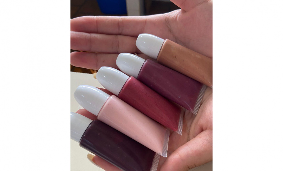 Estudantes de Mangueirinha transformam horta escolar em laboratório de cosméticos