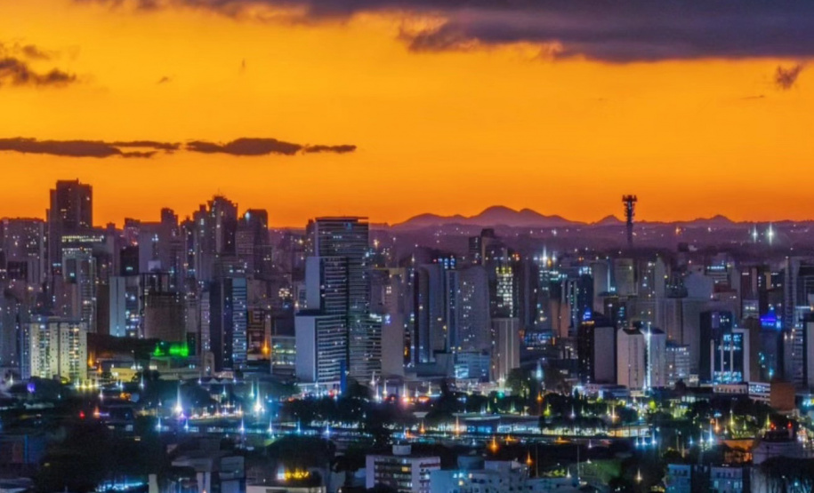 SIMEPAR - POLUIÇÃO IMPACTA NO PÔR DO SOL E NOS INCÊNDIOS AMBIENTAIS NO OUTONO E NO INVERNO