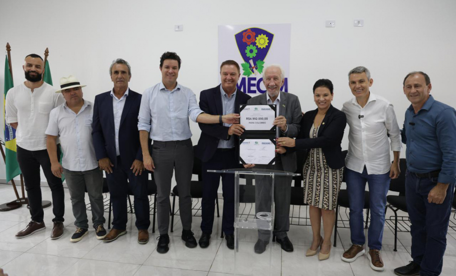 SECID - Governo do Estado formaliza investimento de R$ 4,7 milhões para pavimentação em Colombo