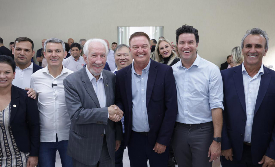 SECID - Governo do Estado formaliza investimento de R$ 4,7 milhões para pavimentação em Colombo