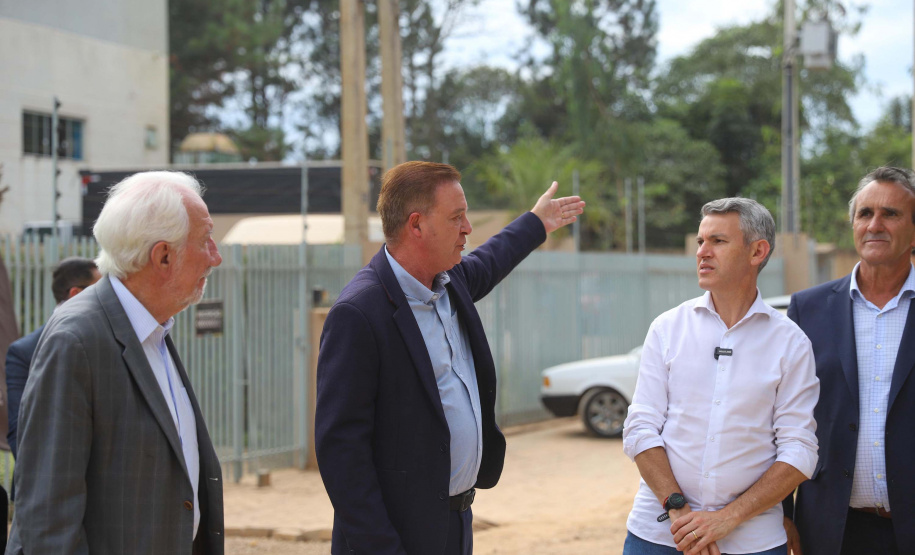 Governo do Estado formaliza investimento de R$ 4,7 milhões para pavimentação em Colombo