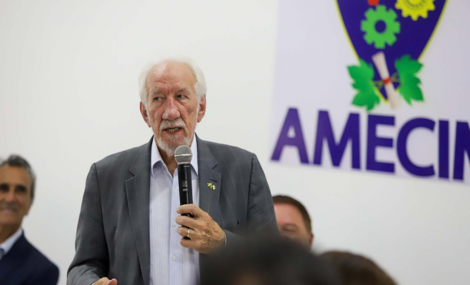 Governo do Estado formaliza investimento de R$ 4,7 milhões para pavimentação em Colombo