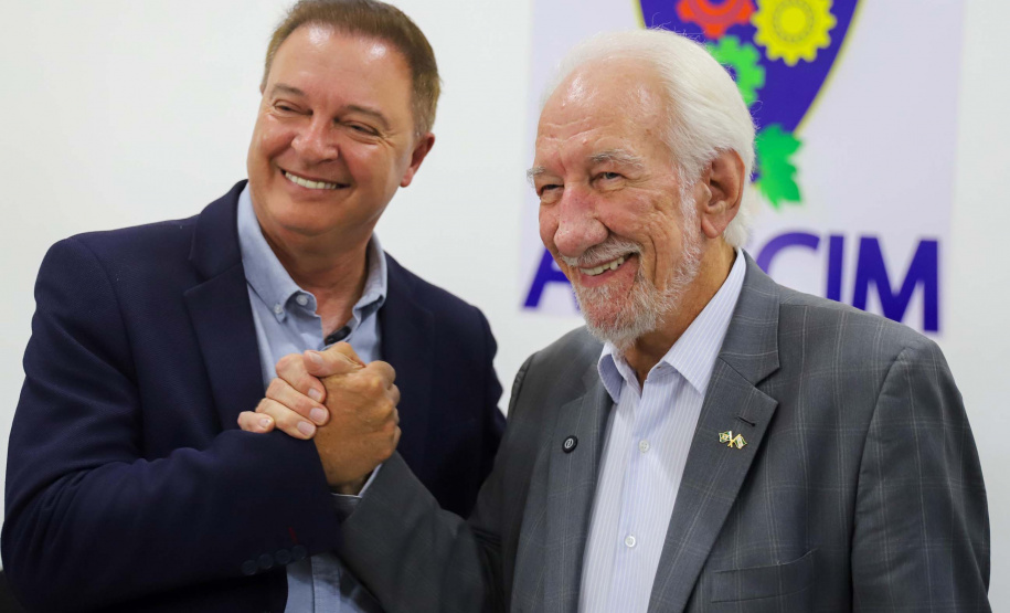 Governo do Estado formaliza investimento de R$ 4,7 milhões para pavimentação em Colombo