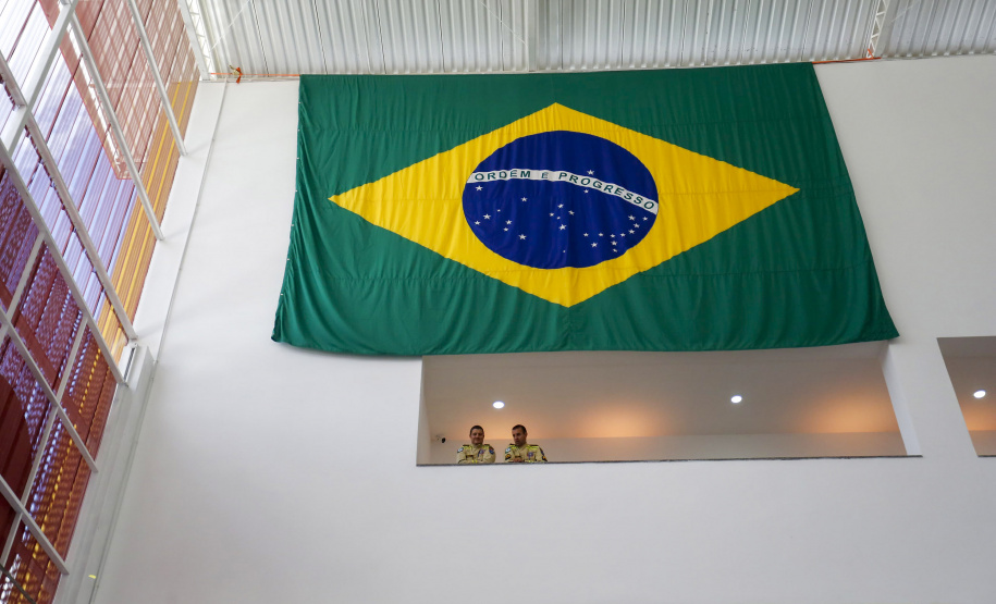 GOVERNADOR - GUARAPUAVA - BATALHÃO BOMBEIROS