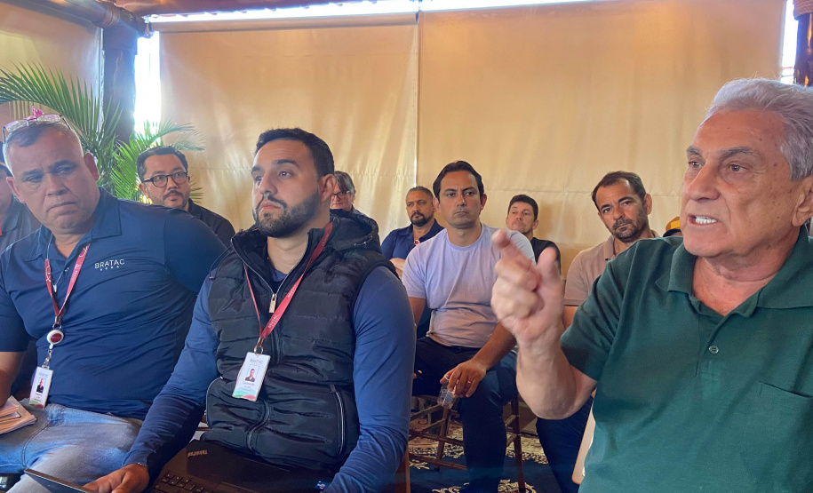 IDR-Paraná e Adapar apresentam projeto de apoio a sericicultores afetados pela deriva