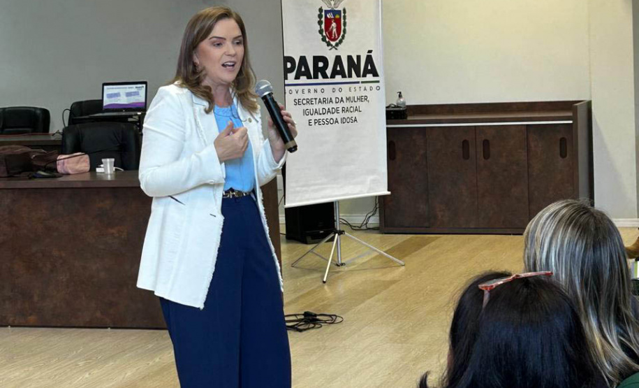 SEMIPI: Paraná realiza capacitações macrorregionais para municípios sobre gestão de recursos nas políticas para mulheres