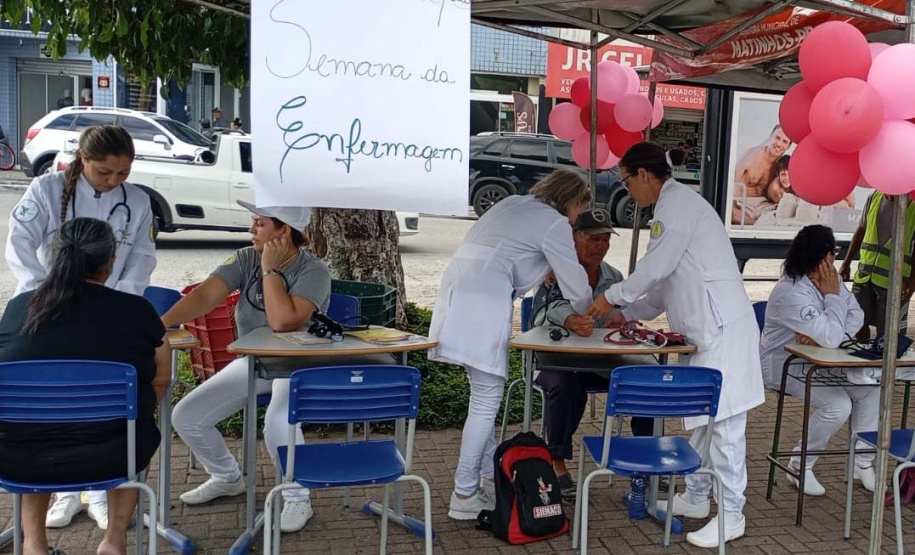 Da sala de aula ao mundo do trabalho: curso técnico em Enfermagem garante emprego a recém-formados