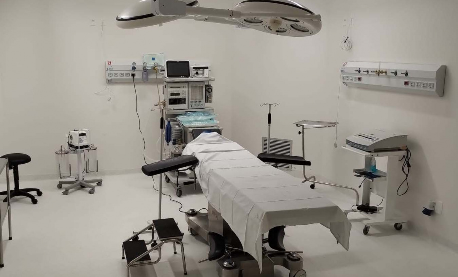 Hospital Regional do Centro Oeste é referência em cirurgias eletivas e formação profissional