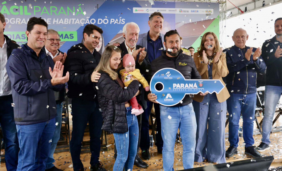 O vice-governador Darci Piana participa da inauguração do Residencial Verdes Campos. São 199 casas, sendo todas as unidades subsidiadas pelo Governo do Estado, por meio do Casa Fácil Paraná.