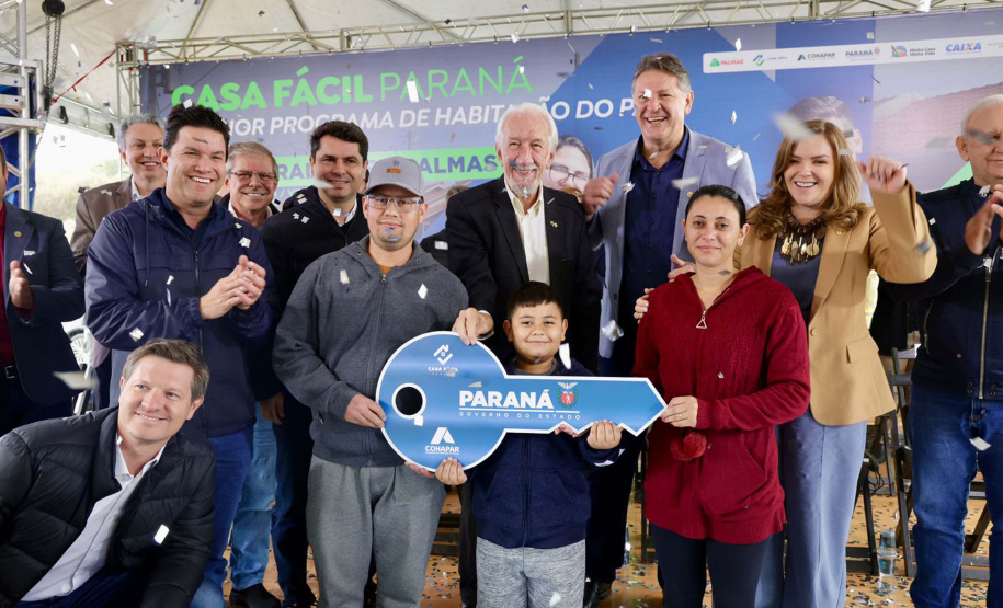 O vice-governador Darci Piana participa da inauguração do Residencial Verdes Campos. São 199 casas, sendo todas as unidades subsidiadas pelo Governo do Estado, por meio do Casa Fácil Paraná.