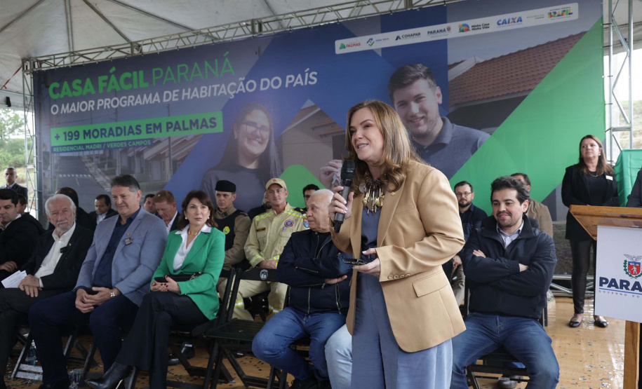 O vice-governador Darci Piana participa da inauguração do Residencial Verdes Campos. São 199 casas, sendo todas as unidades subsidiadas pelo Governo do Estado, por meio do Casa Fácil Paraná.