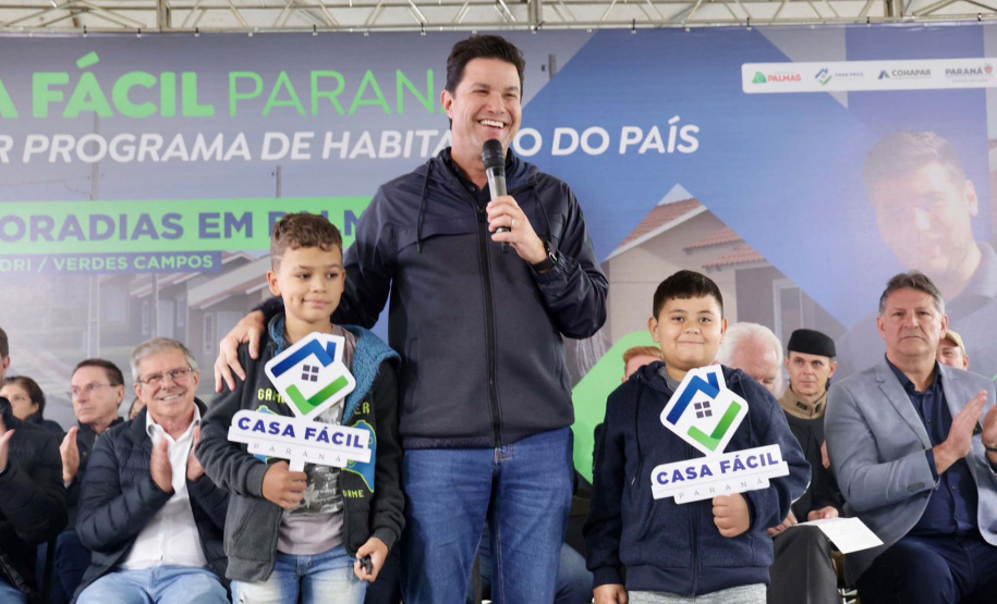 O vice-governador Darci Piana participa da inauguração do Residencial Verdes Campos. São 199 casas, sendo todas as unidades subsidiadas pelo Governo do Estado, por meio do Casa Fácil Paraná.