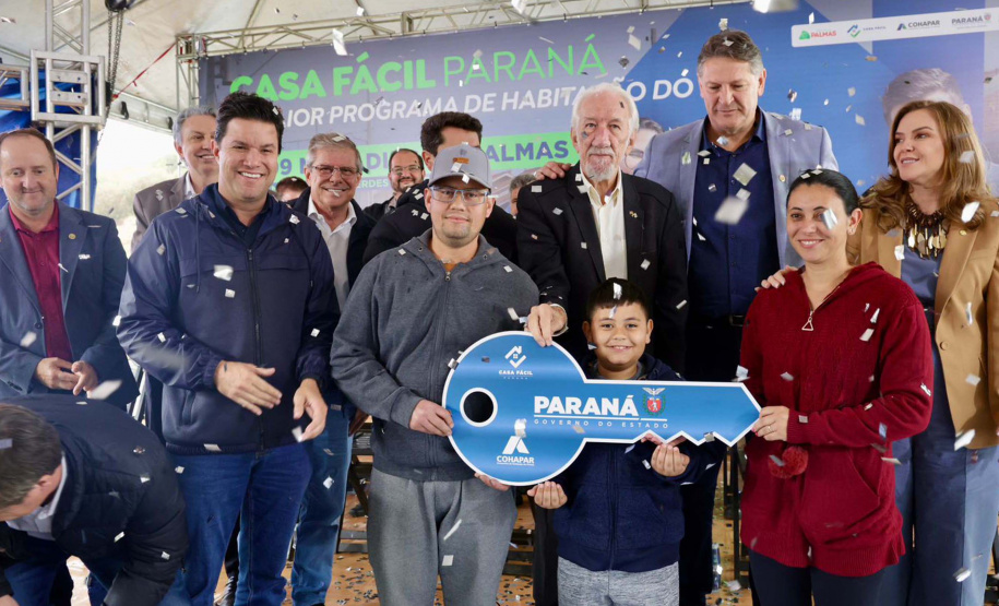 O vice-governador Darci Piana participa da inauguração do Residencial Verdes Campos. São 199 casas, sendo todas as unidades subsidiadas pelo Governo do Estado, por meio do Casa Fácil Paraná.