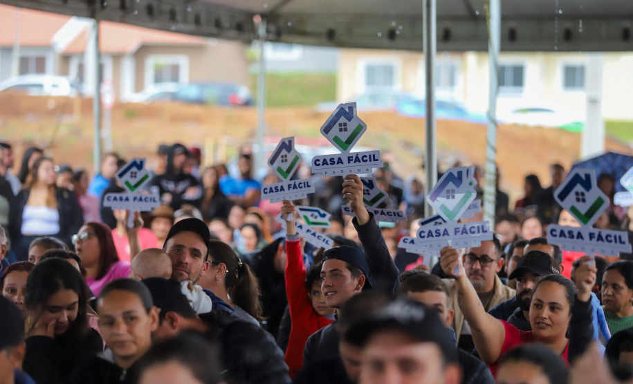 O vice-governador Darci Piana participa da inauguração do Residencial Verdes Campos. São 199 casas, sendo todas as unidades subsidiadas pelo Governo do Estado, por meio do Casa Fácil Paraná.