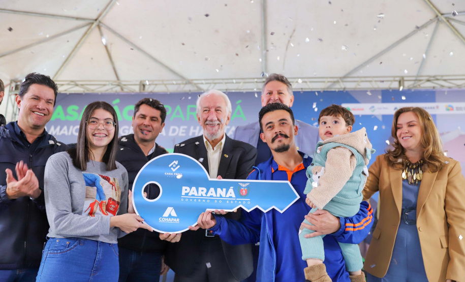 O vice-governador Darci Piana participa da inauguração do Residencial Verdes Campos. São 199 casas, sendo todas as unidades subsidiadas pelo Governo do Estado, por meio do Casa Fácil Paraná.