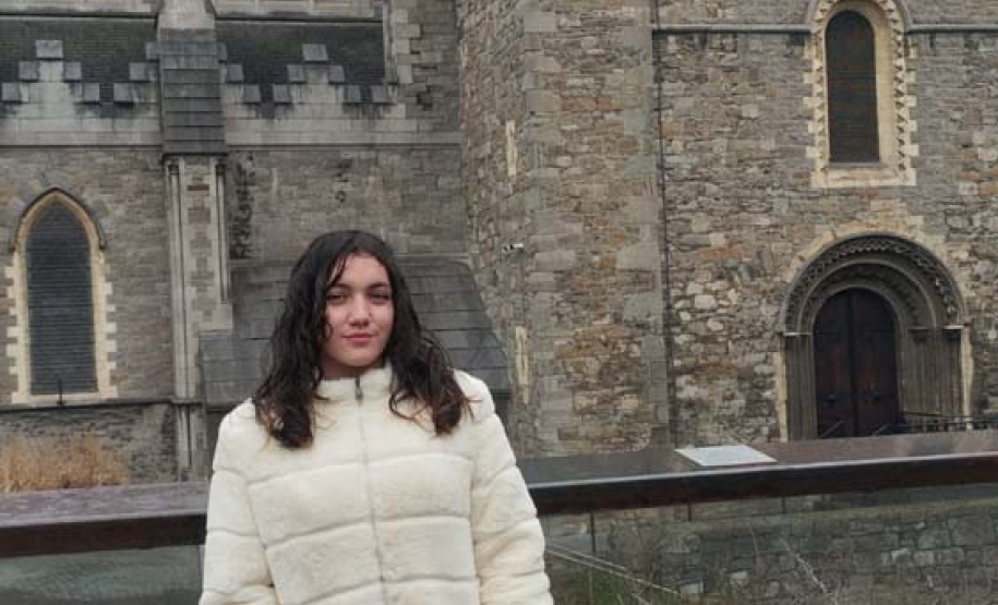 Luiza Gabrielly Damaratti, de 16 anos, estudante do 2º ano do ensino médio do Colégio Estadual do Campo Paulo Freire, de Palmas, acaba de retornar de um intercâmbio de um semestre na Irlanda.