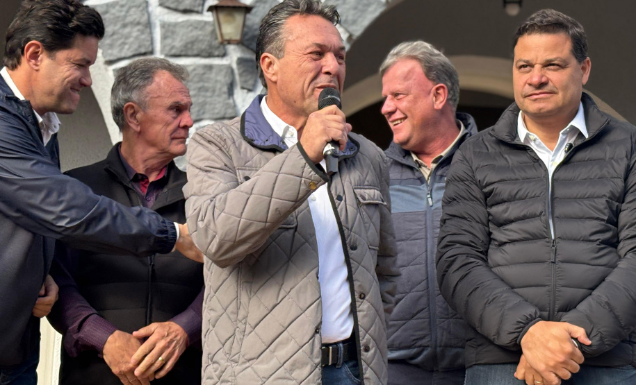 ENTREGA EQUIPAMENTOS AGRÍCOLAS