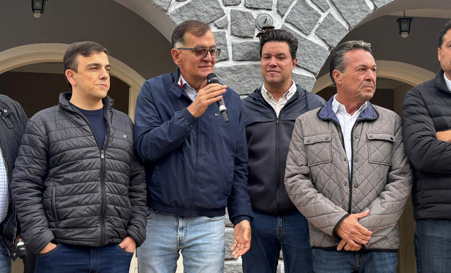 ENTREGA EQUIPAMENTOS AGRÍCOLAS