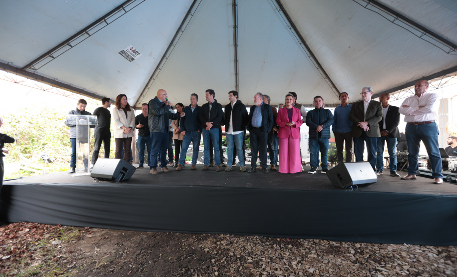 A Secretaria de Estado das Cidades e a Agência de Assuntos Metropolitanos do Paraná (Amep) apresentam nesta sexta-feira (27), em Londrina, o projeto definitivo do Terminal Metropolitano. Foto: Geraldo Bubniak/AEN