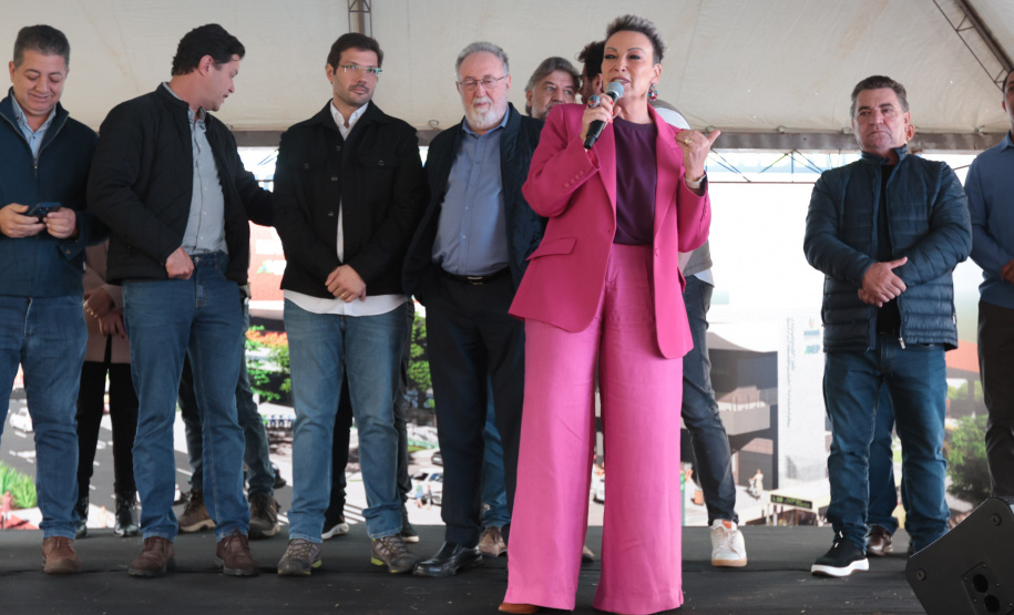 A Secretaria de Estado das Cidades e a Agência de Assuntos Metropolitanos do Paraná (Amep) apresentam nesta sexta-feira (27), em Londrina, o projeto definitivo do Terminal Metropolitano. Foto: Geraldo Bubniak/AEN