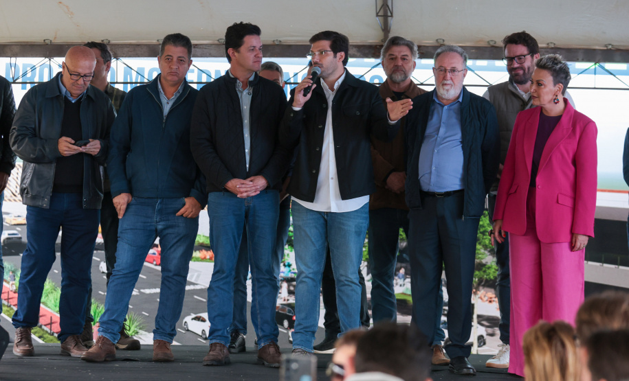 A Secretaria de Estado das Cidades e a Agência de Assuntos Metropolitanos do Paraná (Amep) apresentam nesta sexta-feira (27), em Londrina, o projeto definitivo do Terminal Metropolitano. Foto: Geraldo Bubniak/AEN