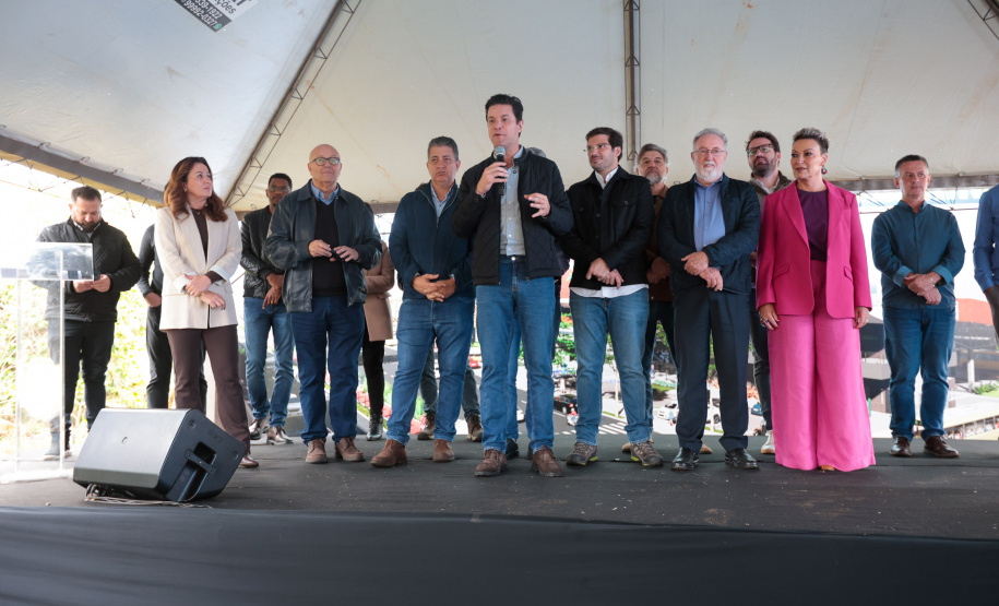 A Secretaria de Estado das Cidades e a Agência de Assuntos Metropolitanos do Paraná (Amep) apresentam nesta sexta-feira (27), em Londrina, o projeto definitivo do Terminal Metropolitano. Foto: Geraldo Bubniak/AEN