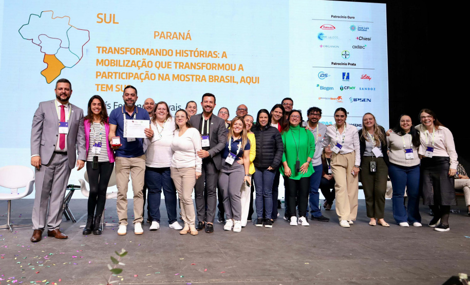 Saúde encerra participação em congresso nacional com premiação de municípios paranaenses