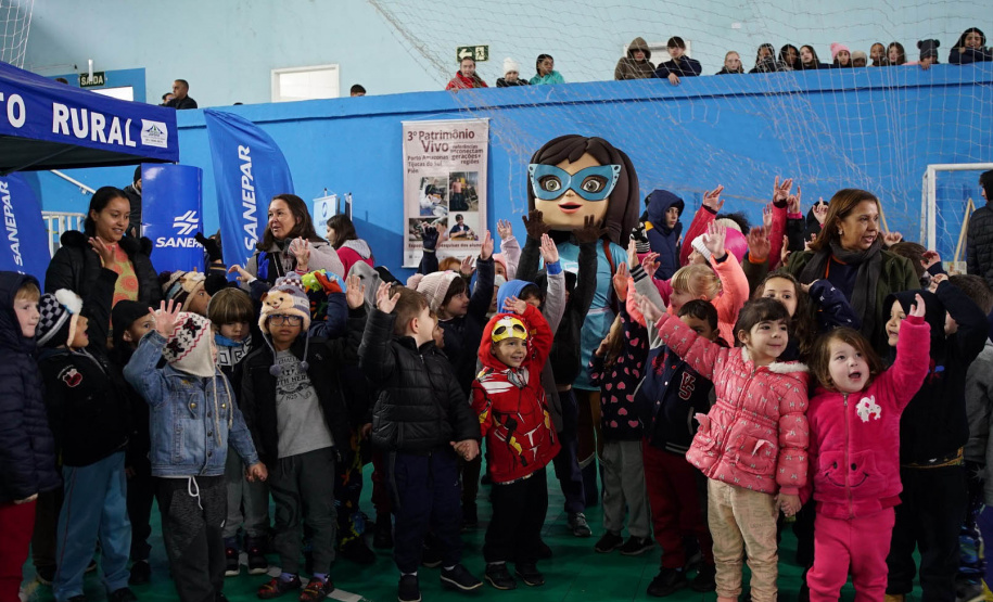 Porto Amazonas recebe programa “Sanepar Perto de Você”