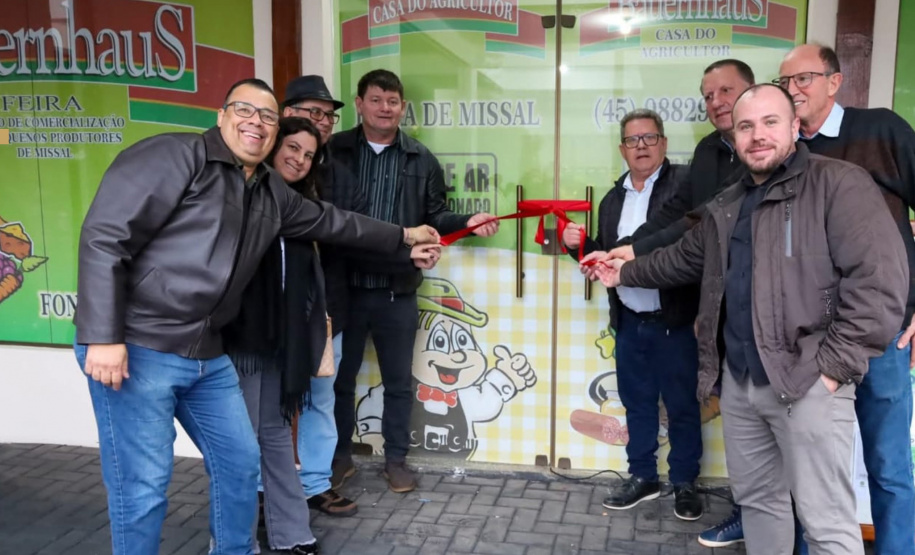 Com apoio do Coopera Paraná, feira da agricultura familiar de Missal é reestruturada