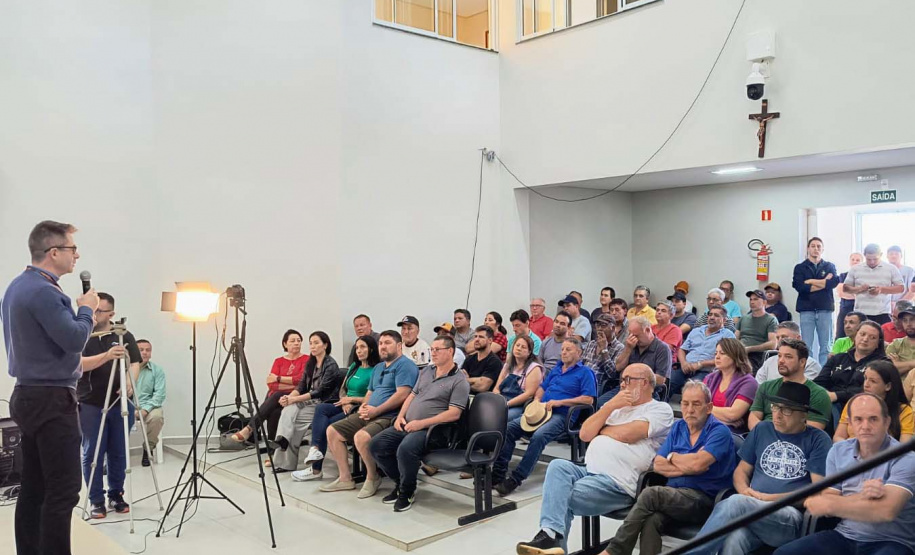 Copel apresenta projeto de ampliação da Usina Segredo para moradores da região