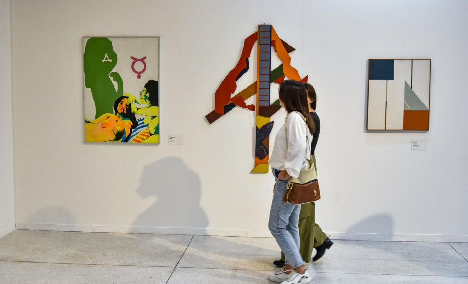 MAC Paraná recebe pesquisadora portuguesa para palestra sobre representatividade de mulheres artistas