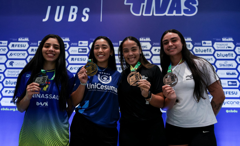 Com apoio do Proesporte, Ana Julia Iwata representará o Paraná no Mundial Universitário de Badminton na Alemanha