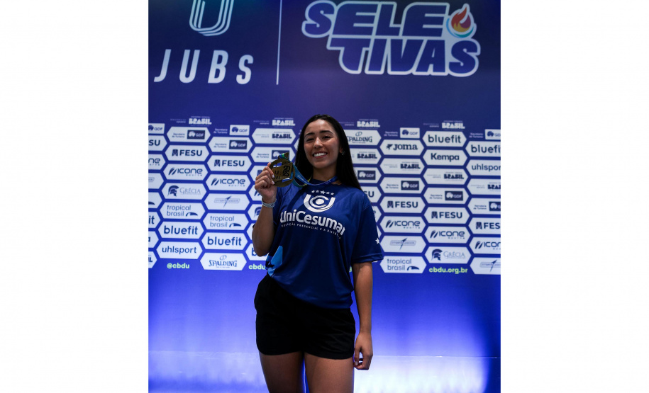 Com apoio do Proesporte, Ana Julia Iwata representará o Paraná no Mundial Universitário de Badminton na Alemanha