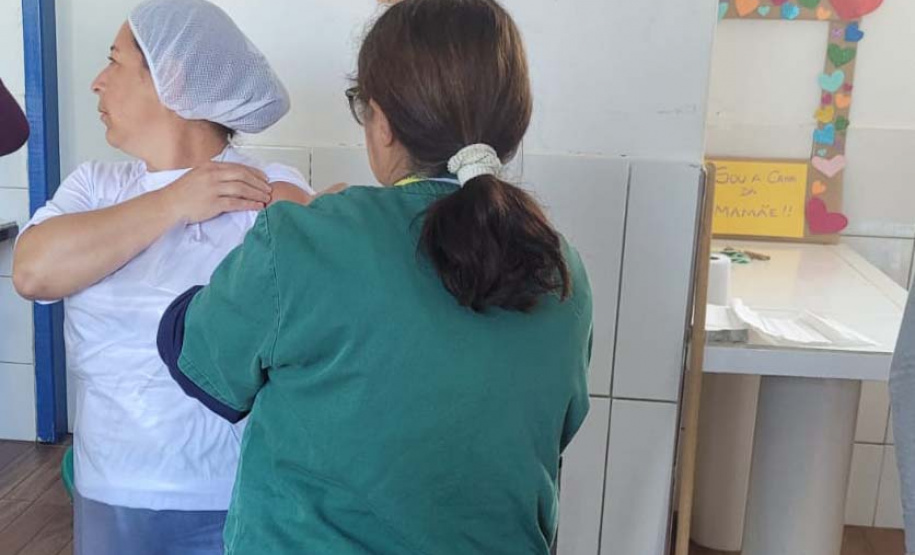 Sesa incentiva vacinação extramuros como estratégia para ampliar cobertura contra a gripe no Paraná